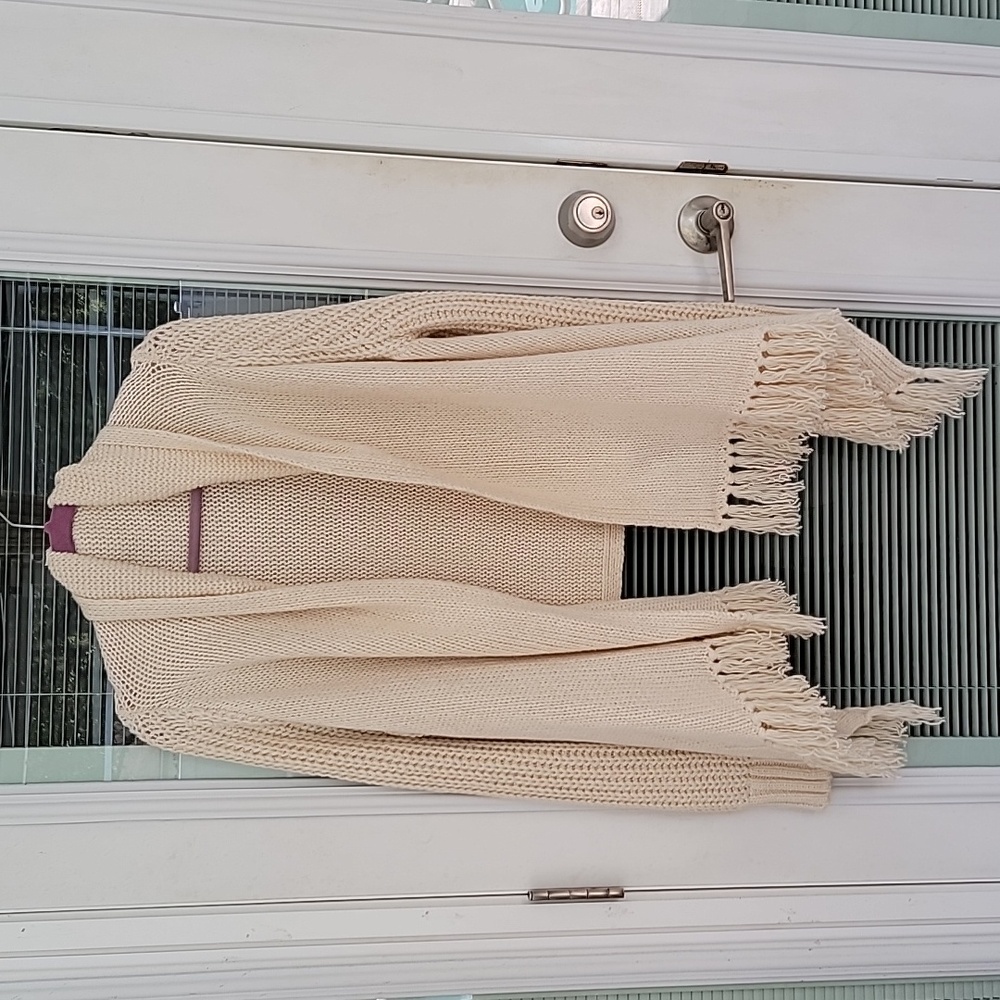 Victoria's Secret Chunky Knit Cardigan Sweater Sz SP Asymmetrical Fringe Cream